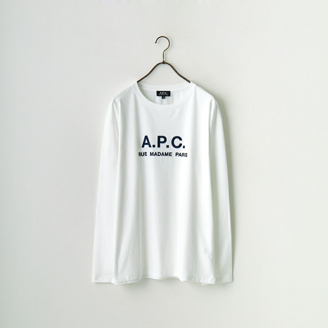 A.P.C. [アー・ペー・セー] ロゴ刺繍 ロングスリーブTシャツ [RUE-MADAME-H-MANCHES] 90 BLANC