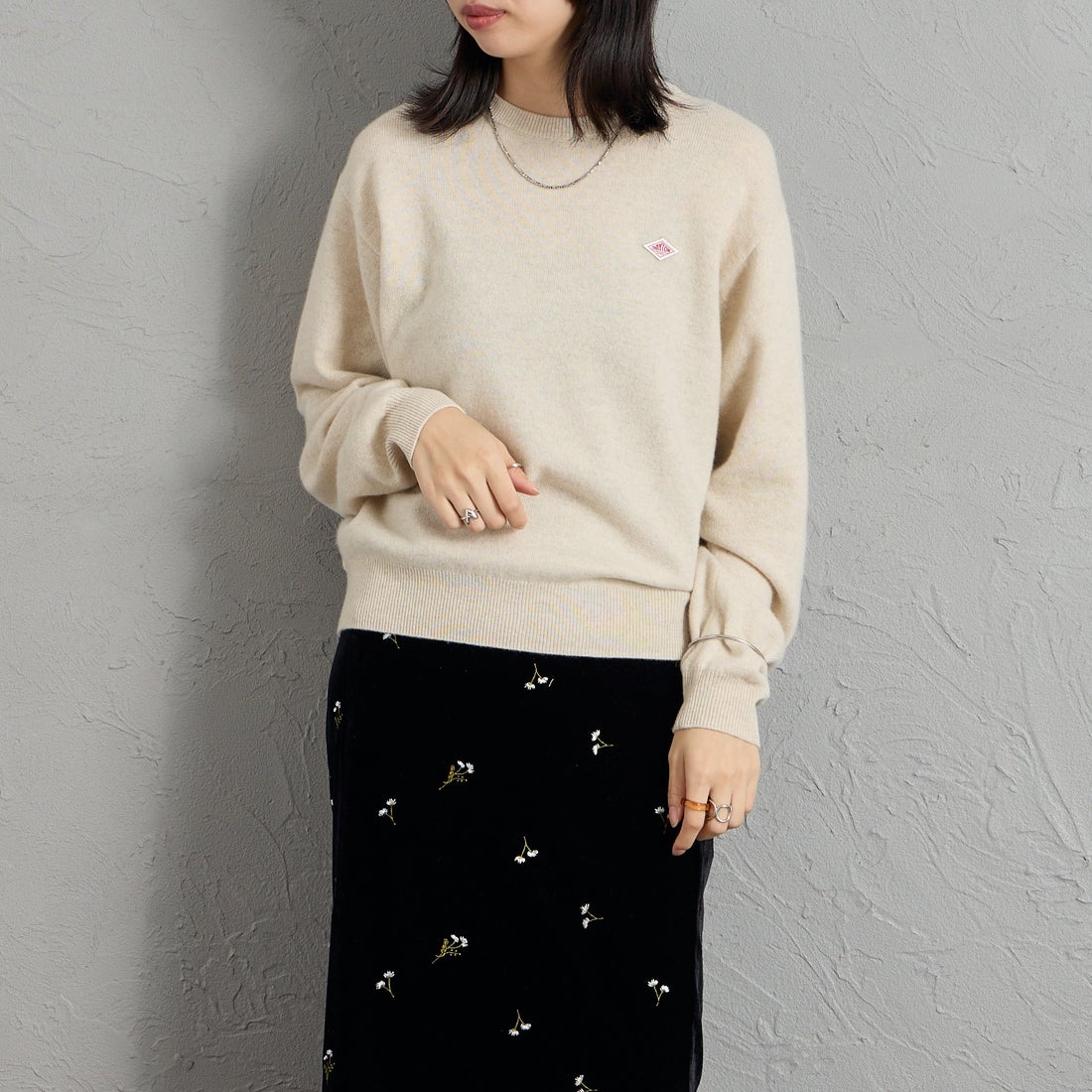 DANTON [ダントン] クルーネックプルオーバーニット [DT-D0027LMW] OATMEAL &&モデル身長：162cm 着用サイズ：36&&