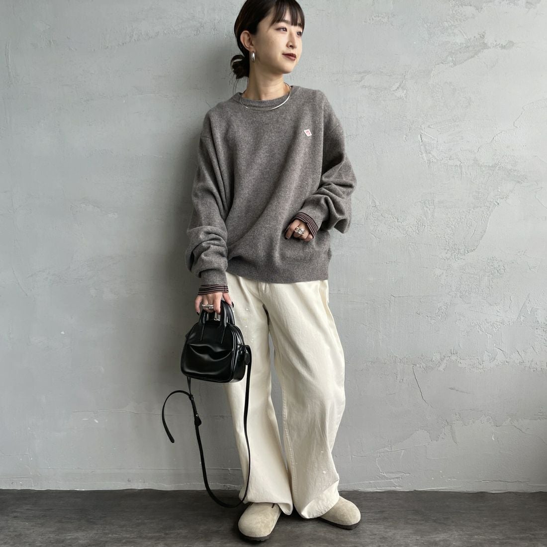 DANTON [ダントン] クルーネックプルオーバーニット [DT-D0027LMW] TAUPE &&モデル身長：150cm 着用サイズ：38&&