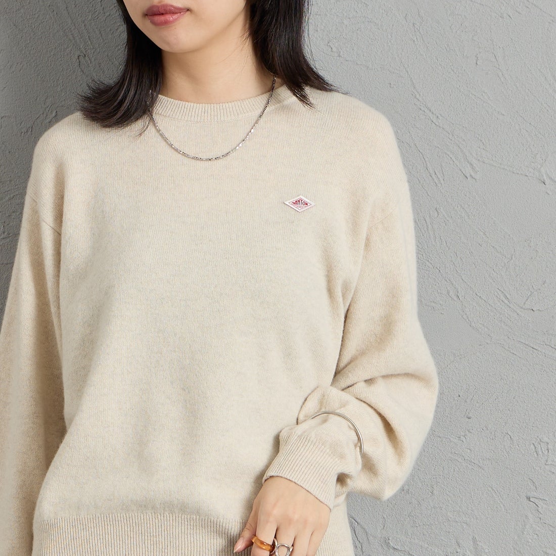DANTON [ダントン] クルーネックプルオーバーニット [DT-D0027LMW] OATMEAL &&モデル身長：162cm 着用サイズ：36&&