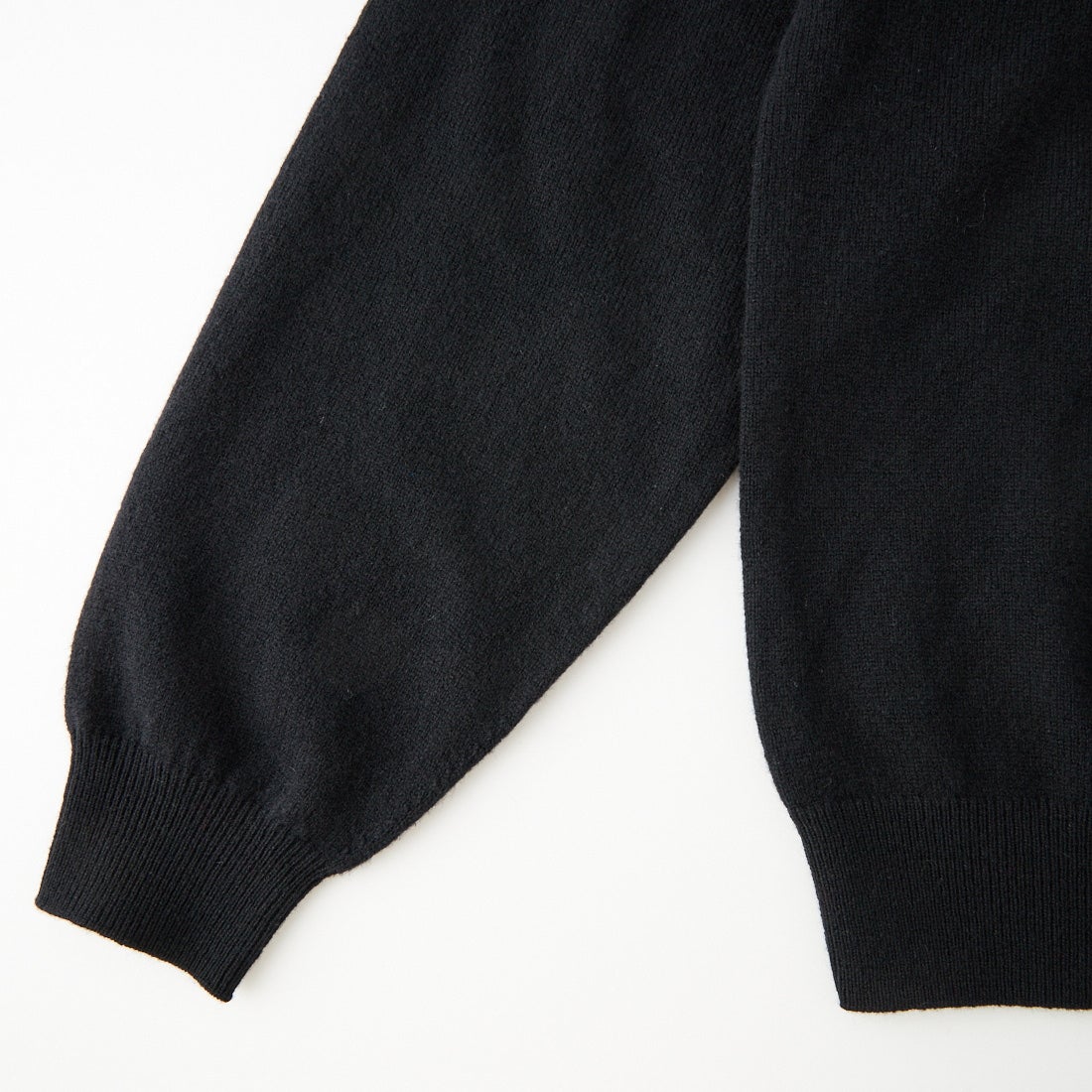 DANTON [ダントン] ラムウール Vネックカーディガン [DT-D0030LMW] BLACK