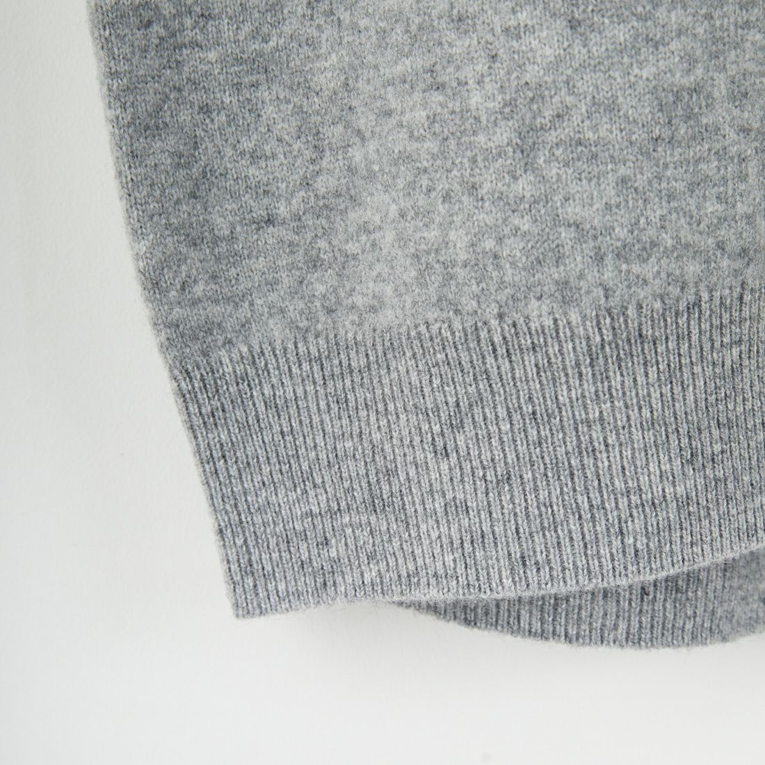 DANTON [ダントン] ラムウール Vネックカーディガン [DT-D0030LMW] LT.GREY