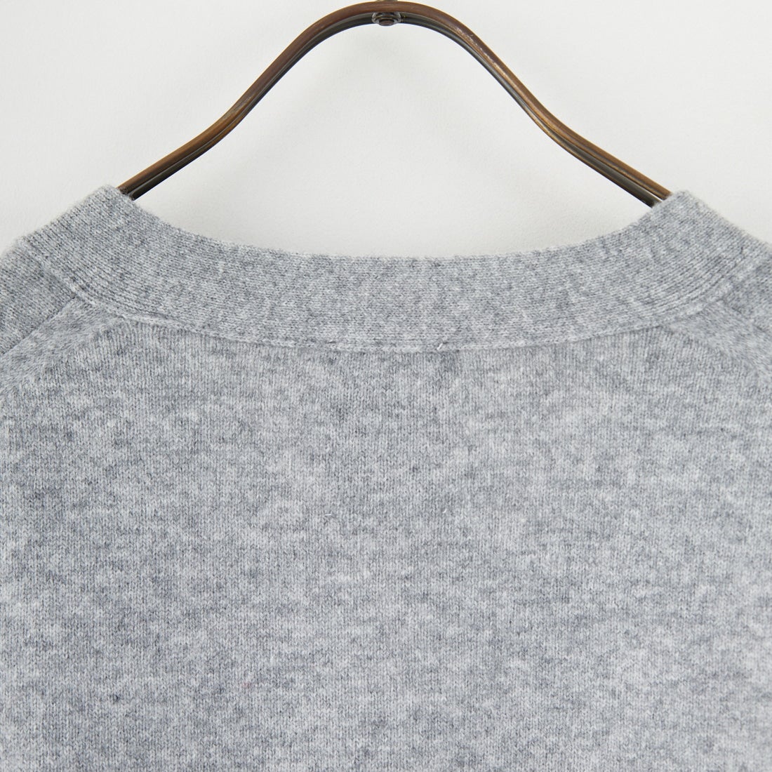 DANTON [ダントン] ラムウール Vネックカーディガン [DT-D0030LMW] LT.GREY