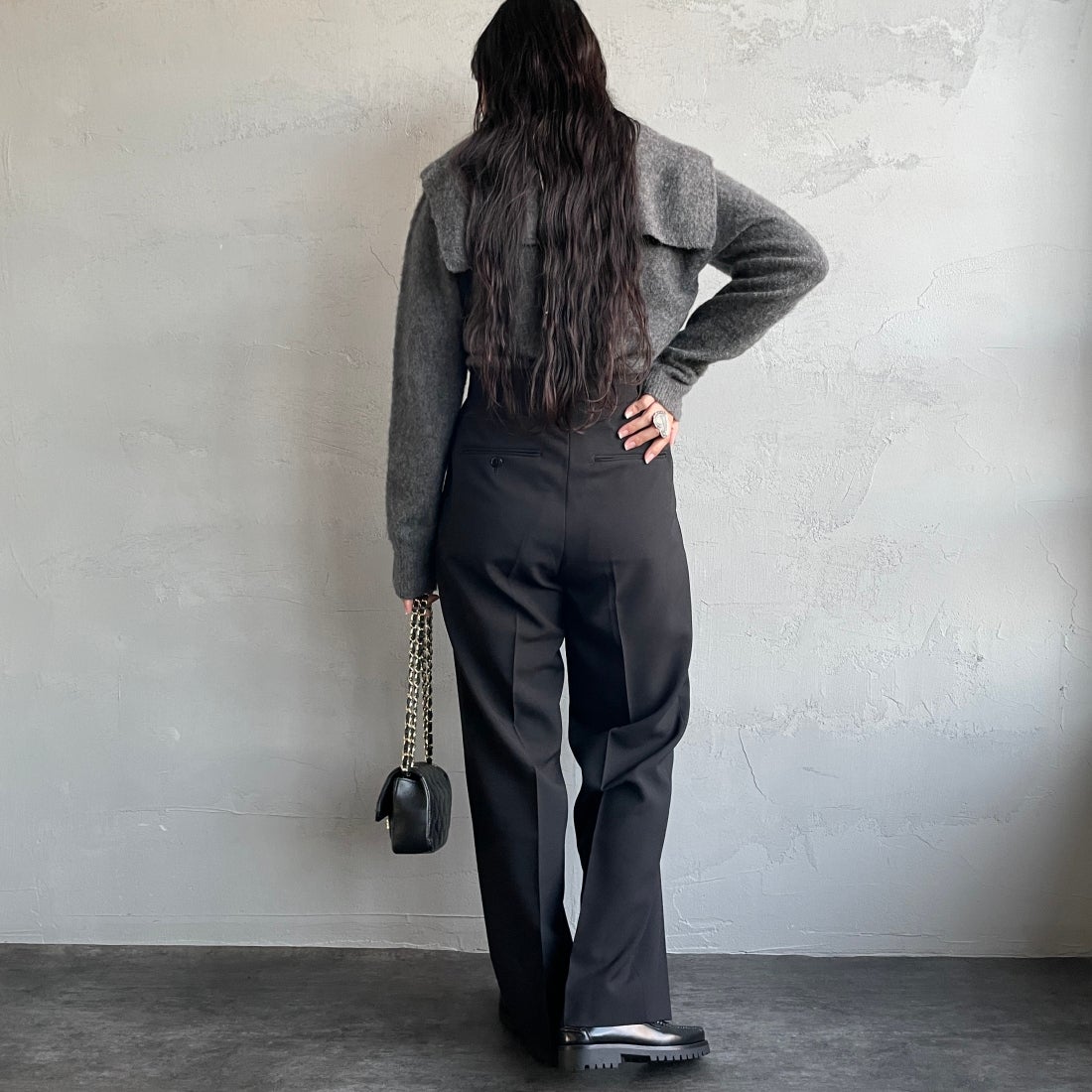 THE SHINZONE [ザ シンゾーン] クライスラーパンツ [21AMSPA01] 07 BLACK&&モデル身長：156cm 着用サイズ：32&&