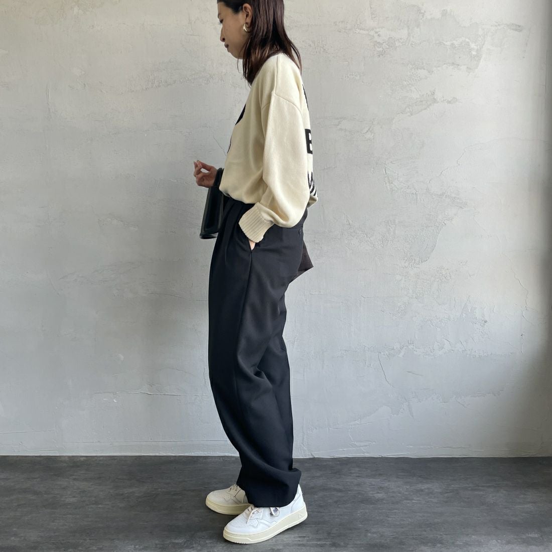 THE SHINZONE [ザ シンゾーン] クライスラーパンツ [21AMSPA01] 07 BLACK&&モデル身長：163cm 着用サイズ：32&&