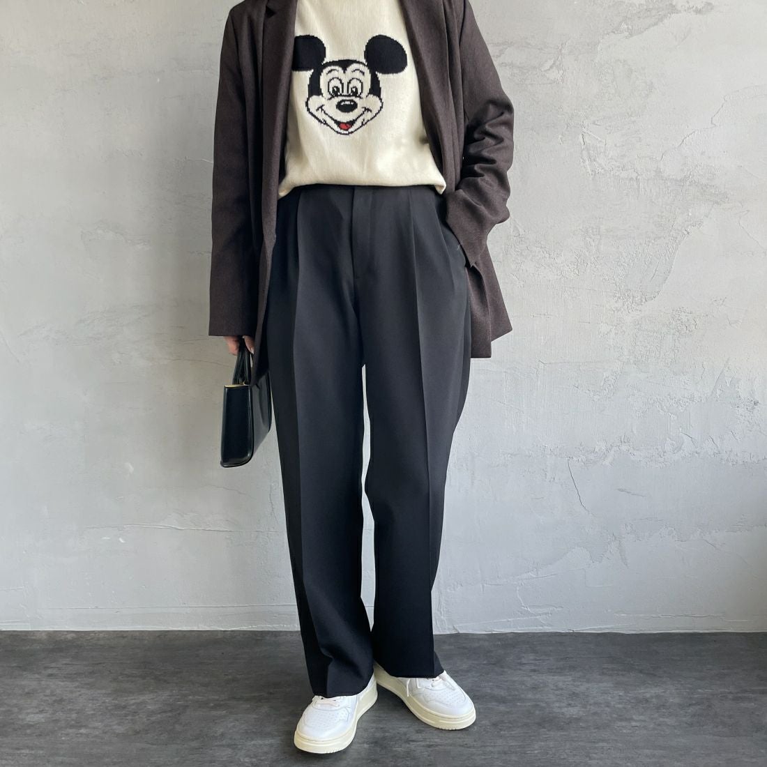 THE SHINZONE [ザ シンゾーン] クライスラーパンツ [21AMSPA01] 07 BLACK&&モデル身長：163cm 着用サイズ：32&&