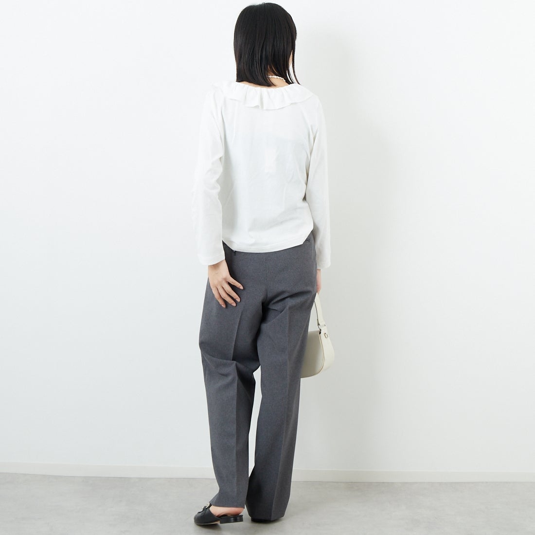 THE SHINZONE [ザ シンゾーン] クライスラーパンツ [21AMSPA01] 06 GRAY &&モデル身長：162cm 着用サイズ：PO&&