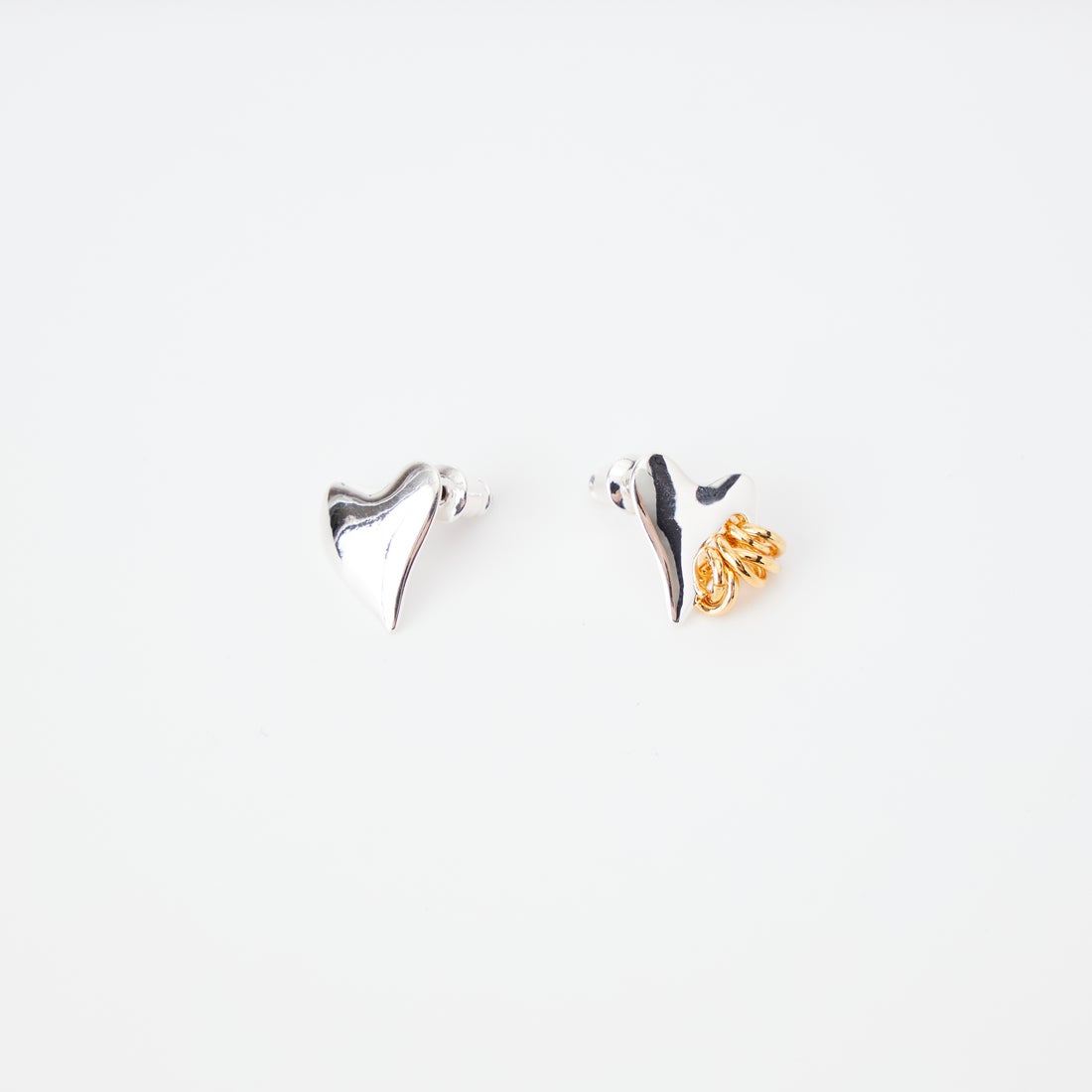 美品　AURA ハートピアス　ORIGIN aura [オーラ] ヴィンテージハートピアス [A-P009]｜ジーンズ