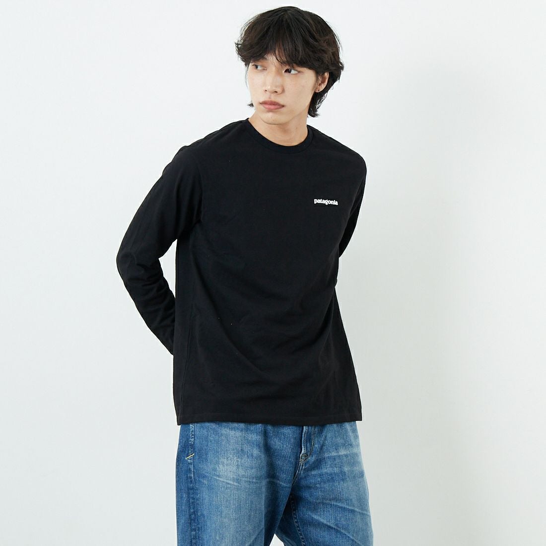 patagonia [パタゴニア] メンズ ロングスリーブ ホームウォータートラウト レスポンシビリティー [37574] BLK &&モデル身長：179cm 着用サイズ：S&&