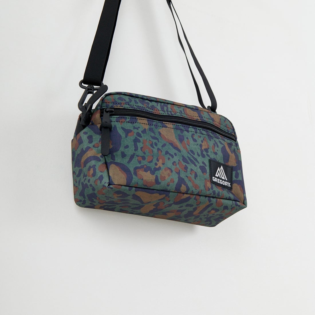 GREGORY [グレゴリー] パテッドショルダーポーチM [PADDED-SHOULDER-M] ﾐﾘﾀﾘｰﾚｵﾊﾟｰ