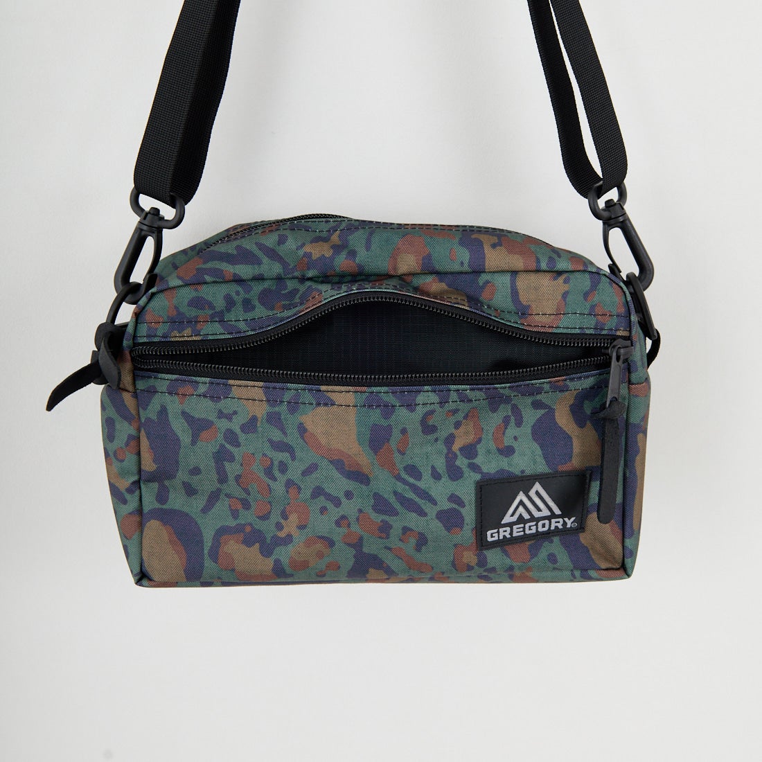 GREGORY [グレゴリー] パテッドショルダーポーチM [PADDED-SHOULDER-M] ﾐﾘﾀﾘｰﾚｵﾊﾟｰ