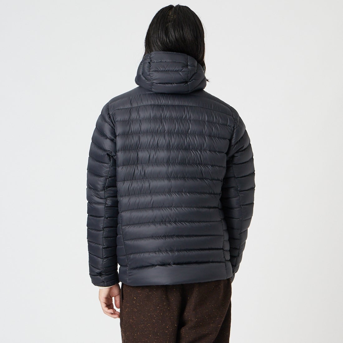 patagonia [パタゴニア] メンズ ダウン セーター フーディ [84702] BLK &&モデル身長：175cm 着用サイズ：S&&