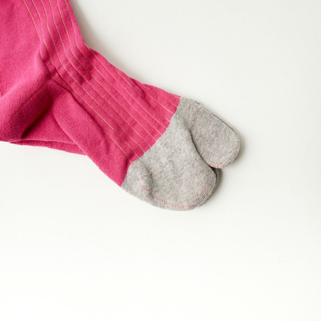 The Role design [ザ ロールデザイン] バイカラーリブソックス [RLD-666-239020] PINK