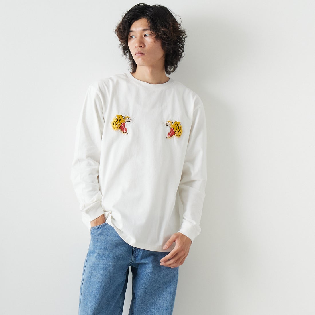 TAILOR TOYO [テーラートウヨウ] ロングスリーブTシャツTIGER [TT69298] 101 WHITE &&モデル身長：182cm 着用サイズ：XL&&