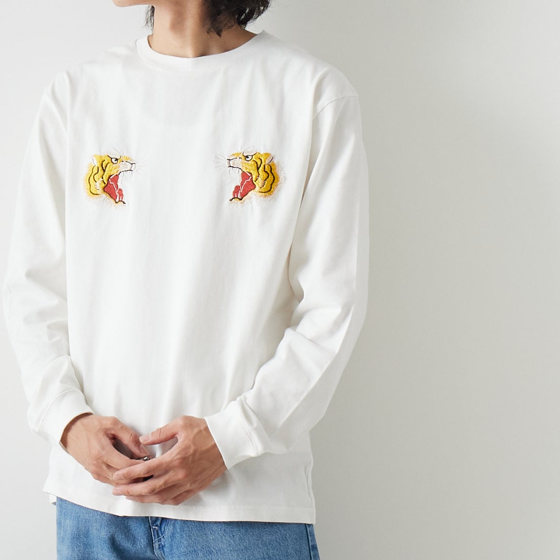 TAILOR TOYO [テーラートウヨウ] ロングスリーブTシャツTIGER [TT69298] 101 WHITE &&モデル身長：182cm 着用サイズ：XL&&