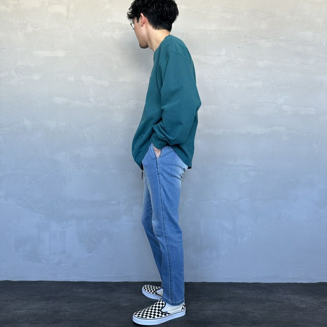 GRAMiCCi [グラミチ] ストレッチデニムNNパンツ タイトクロップド [G113-OGSD] MEDIUM USE &&モデル身長：168cm 着用サイズ：S&&