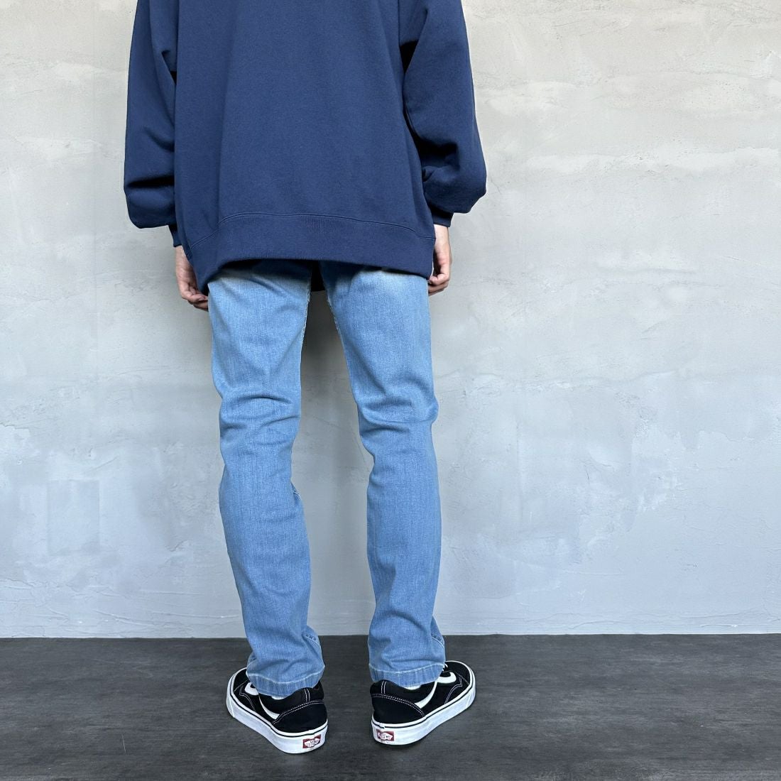 GRAMiCCi [グラミチ] ストレッチデニムNNパンツ タイトクロップド [G113-OGSD] MEDIUM USE &&モデル身長：168cm 着用サイズ：L&&