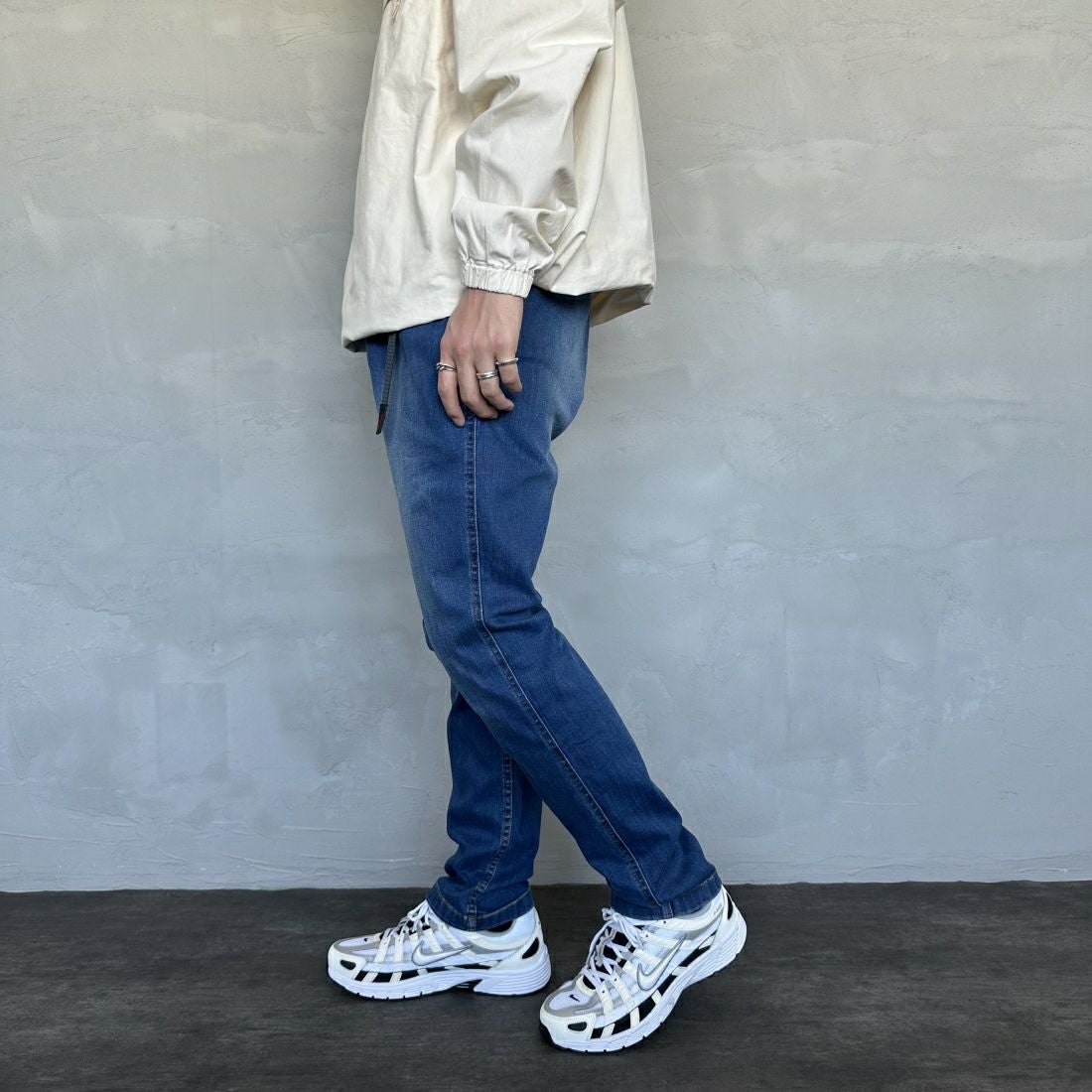 GRAMiCCi [グラミチ] ストレッチデニムNNパンツ タイトクロップド [G113-OGSD] DARK USED &&モデル身長：173cm 着用サイズ：L&&