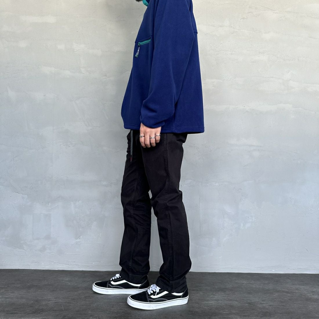 GRAMiCCi [グラミチ] NNパンツクロップド [G109-OGS] BLACK &&モデル身長：173cm 着用サイズ：M&&