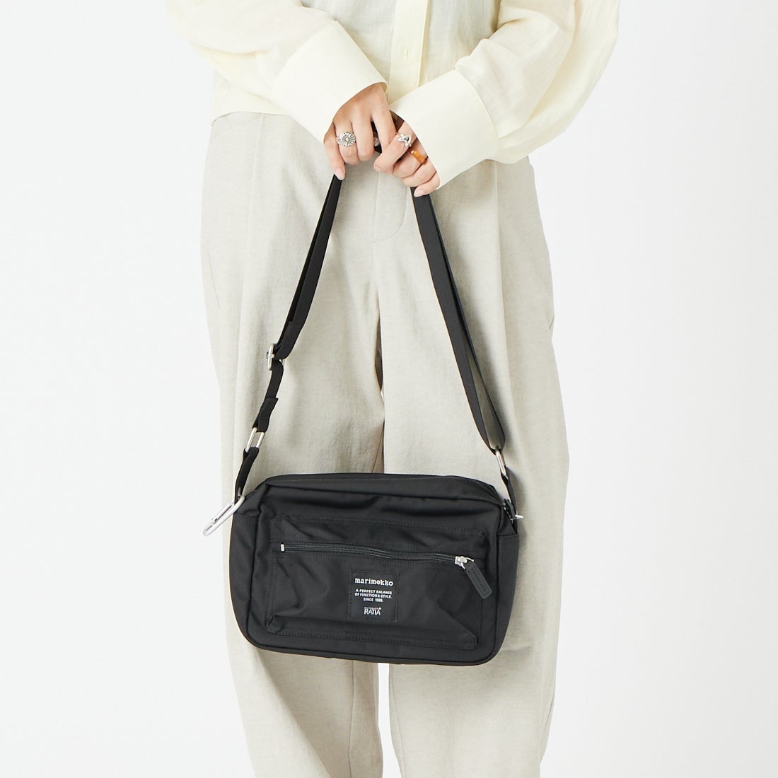 marimekko [マリメッコ] My Things ショルダーバッグ [52239-2-92519] 99 ﾌﾞﾗｯｸ