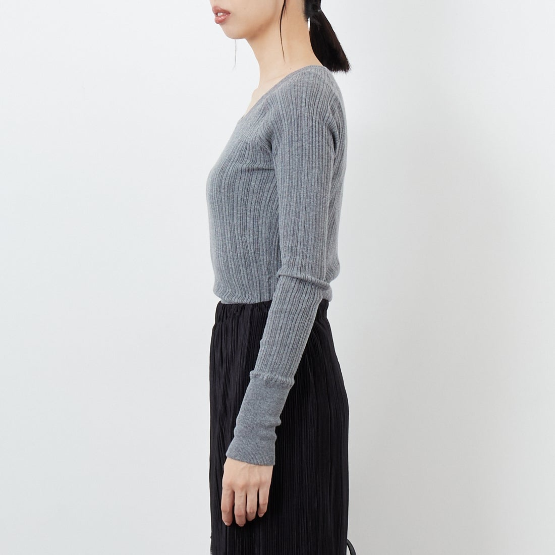 tumugu: [ツムグ] Uネック ランダムリブニット [TK9407A] 86 STEAL G &&モデル身長：162cm 着用サイズ：F&&