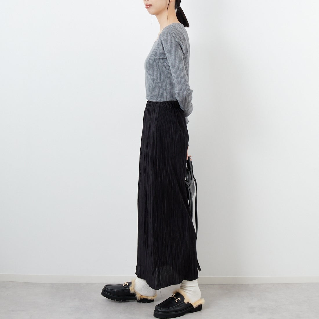 tumugu: [ツムグ] Uネック ランダムリブニット [TK9407A] 86 STEAL G &&モデル身長：162cm 着用サイズ：F&&