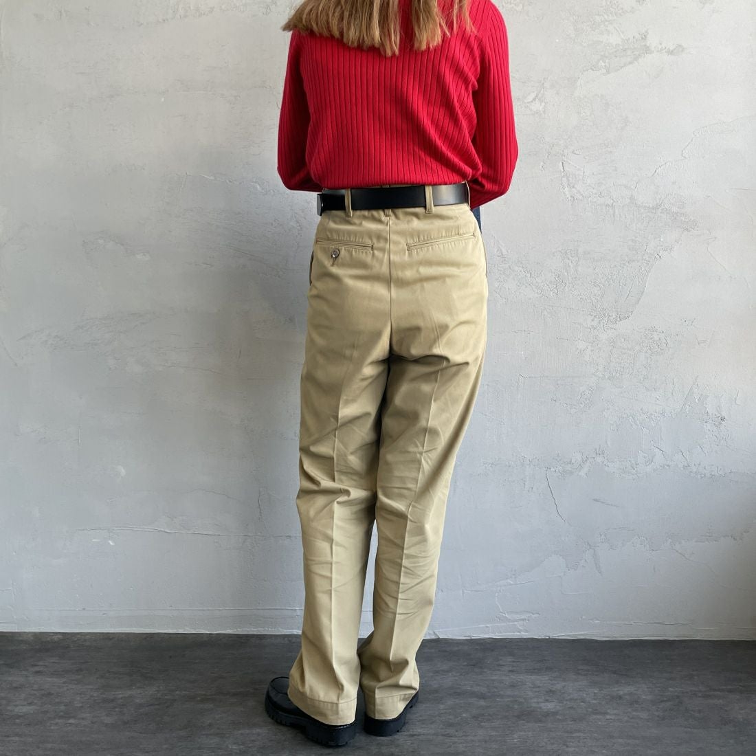 THE SHINZONE [ザ シンゾーン] ウォッシュド ハイウエストチノパン [23MMSPA07] 41 BEIGE&&モデル身長：156cm 着用サイズ：PO&&