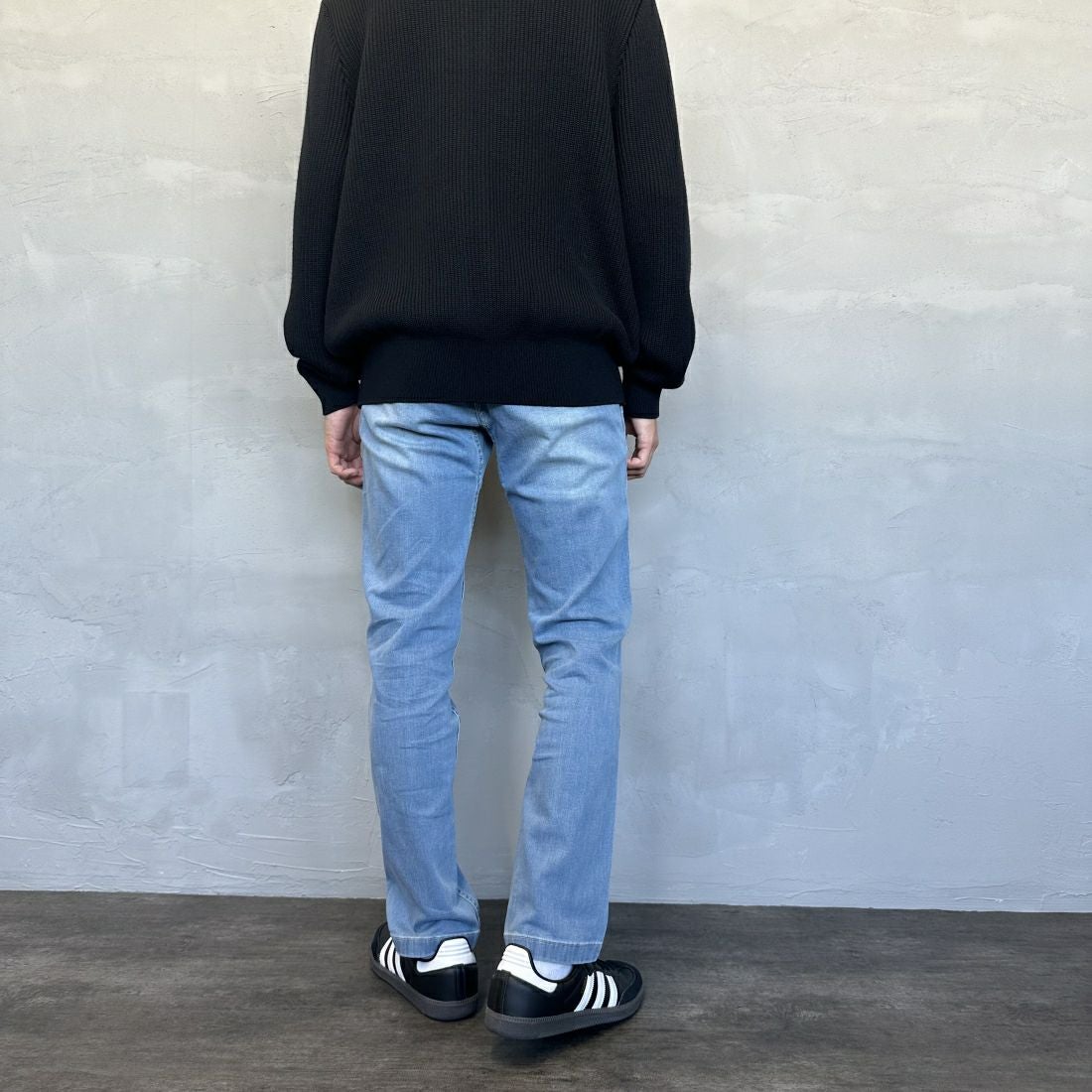 GRAMiCCi [グラミチ] ストレッチデニムNNパンツ クロップド [G112-OGSD] MEDIUM USE &&モデル身長：168cm 着用サイズ：S&&