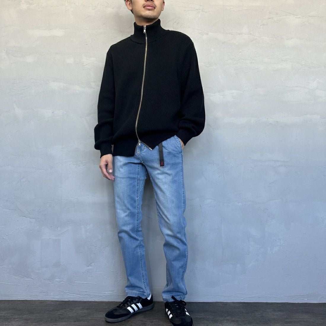 GRAMiCCi [グラミチ] ストレッチデニムNNパンツ クロップド [G112-OGSD] MEDIUM USE &&モデル身長：168cm 着用サイズ：S&&