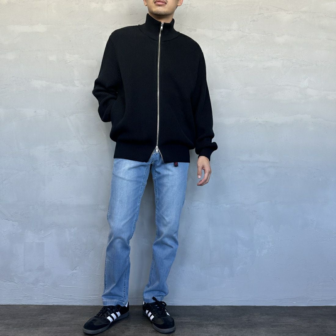 GRAMiCCi [グラミチ] ストレッチデニムNNパンツ クロップド [G112-OGSD] MEDIUM USE &&モデル身長：168cm 着用サイズ：S&&