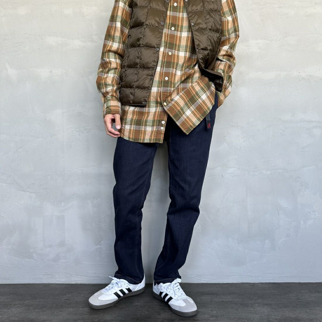 GRAMiCCi [グラミチ] ストレッチデニムNNパンツ クロップド [G112-OGSD] ONE WASH &&モデル身長：168cm 着用サイズ：M&&