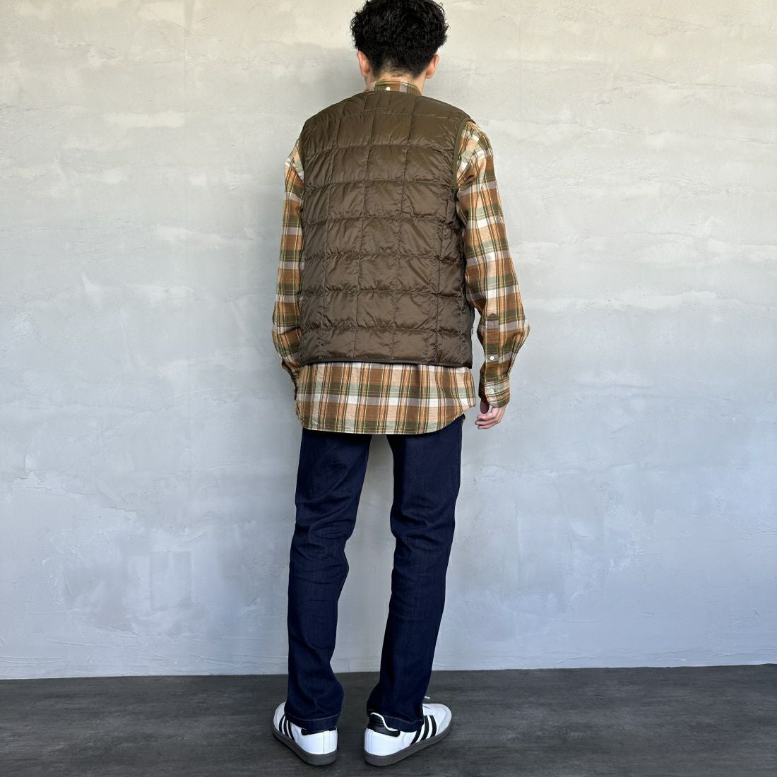 GRAMiCCi [グラミチ] ストレッチデニムNNパンツ クロップド [G112-OGSD] ONE WASH &&モデル身長：168cm 着用サイズ：M&&