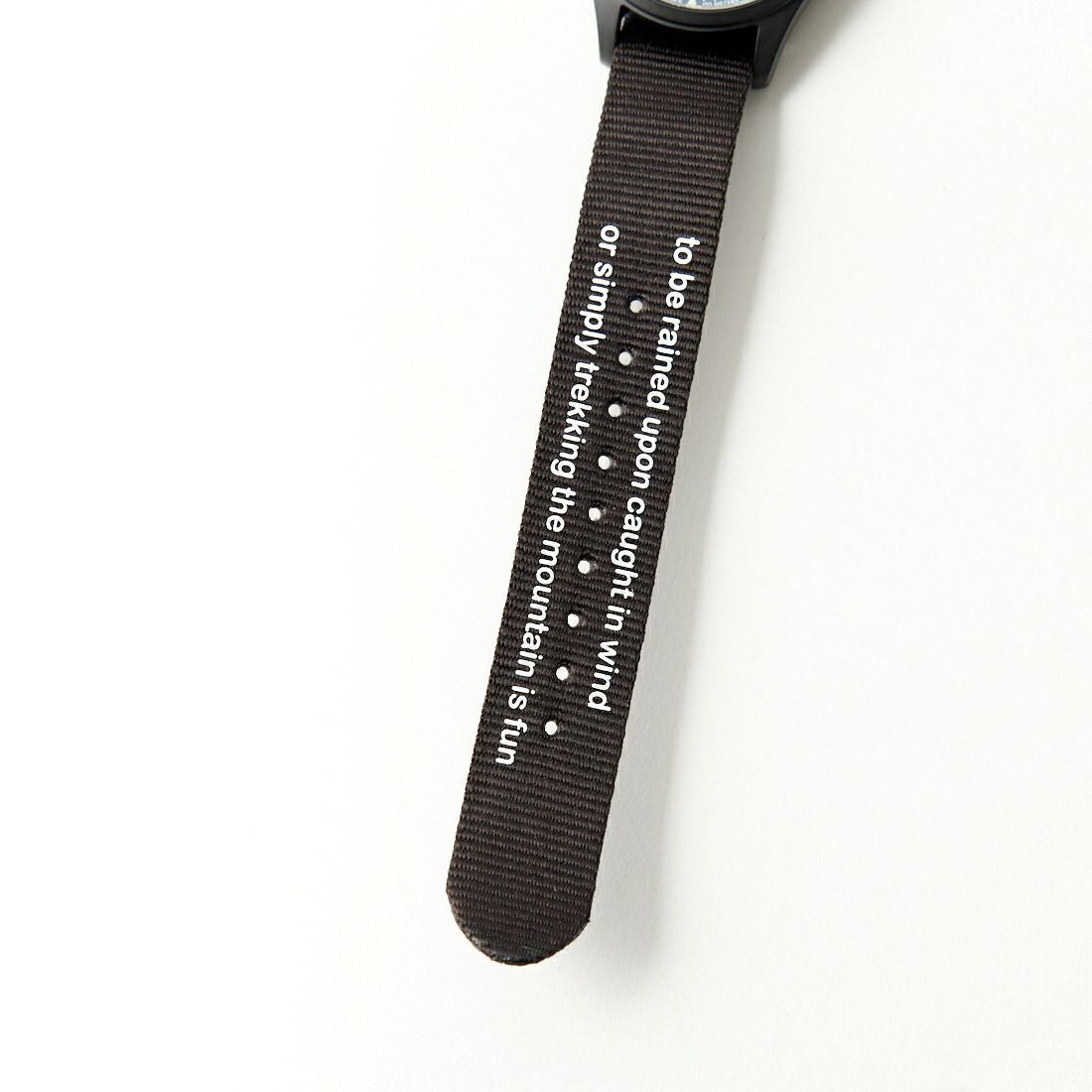 and wander [アンドワンダー] TIMEX × and wander エクスペディションノース フィールドポストソーラー [5743287104] BLACK