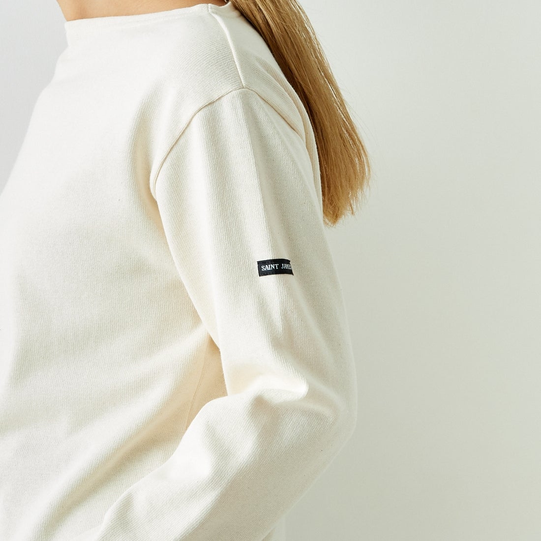 ST.JAMES [セントジェームス] バスクロングスリーブTシャツ [OUESSANT-SD] ECRU &&モデル身長：156cm 着用サイズ：1&&