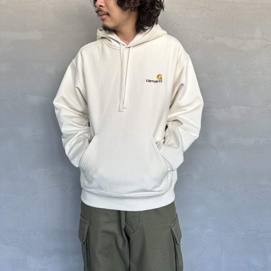 carhartt WIP [カーハートダブリューアイピー] フーデッドアメリカンスクリプトスウェットシャツ [I028279] NATURAL&&モデル身長：173cm 着用サイズ：M&&