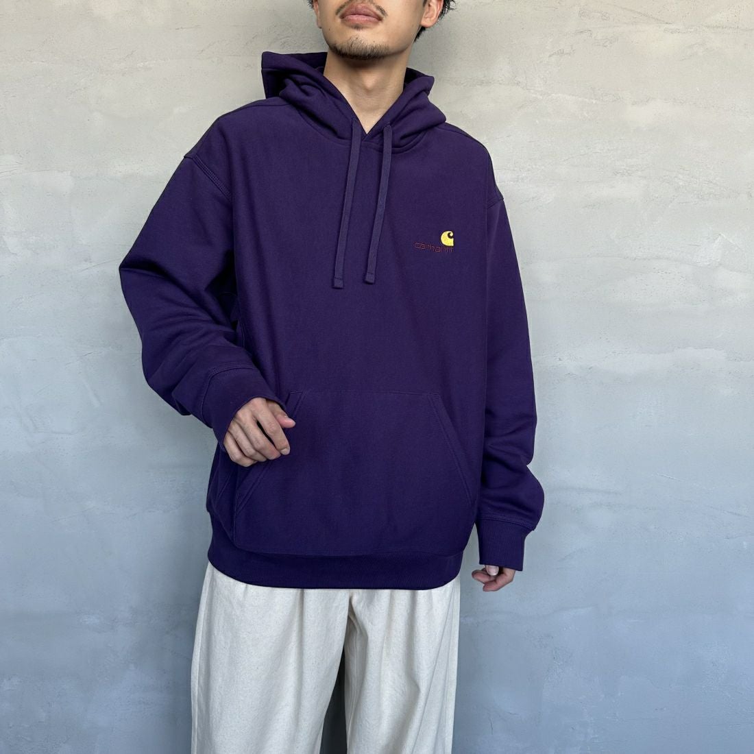 carhartt WIP [カーハートダブリューアイピー] フーデッドアメリカンスクリプトスウェットシャツ [I028279] CASSIS&&モデル身長：168cm 着用サイズ：L&&