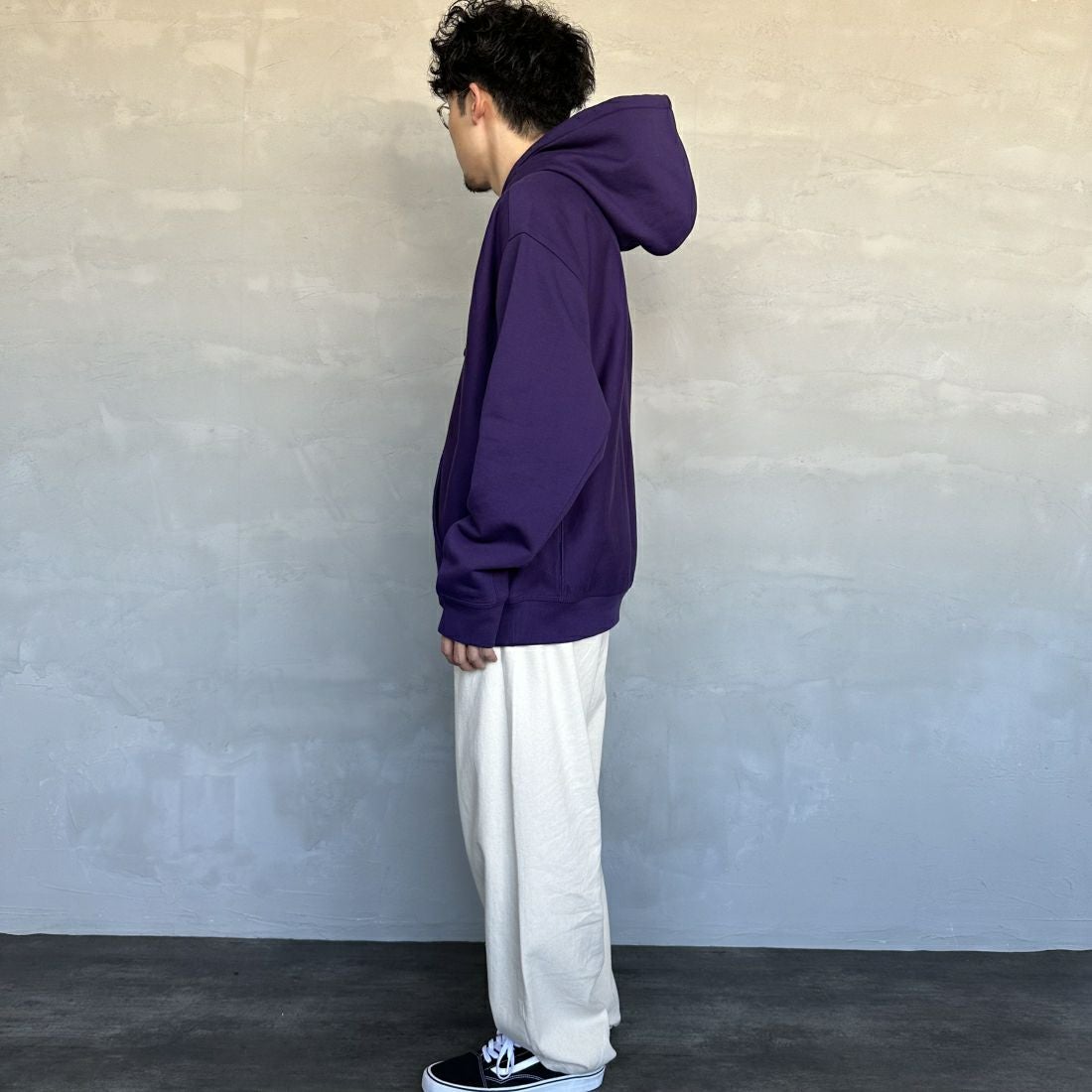 carhartt WIP [カーハートダブリューアイピー] フーデッドアメリカンスクリプトスウェットシャツ [I028279] CASSIS&&モデル身長：168cm 着用サイズ：L&&