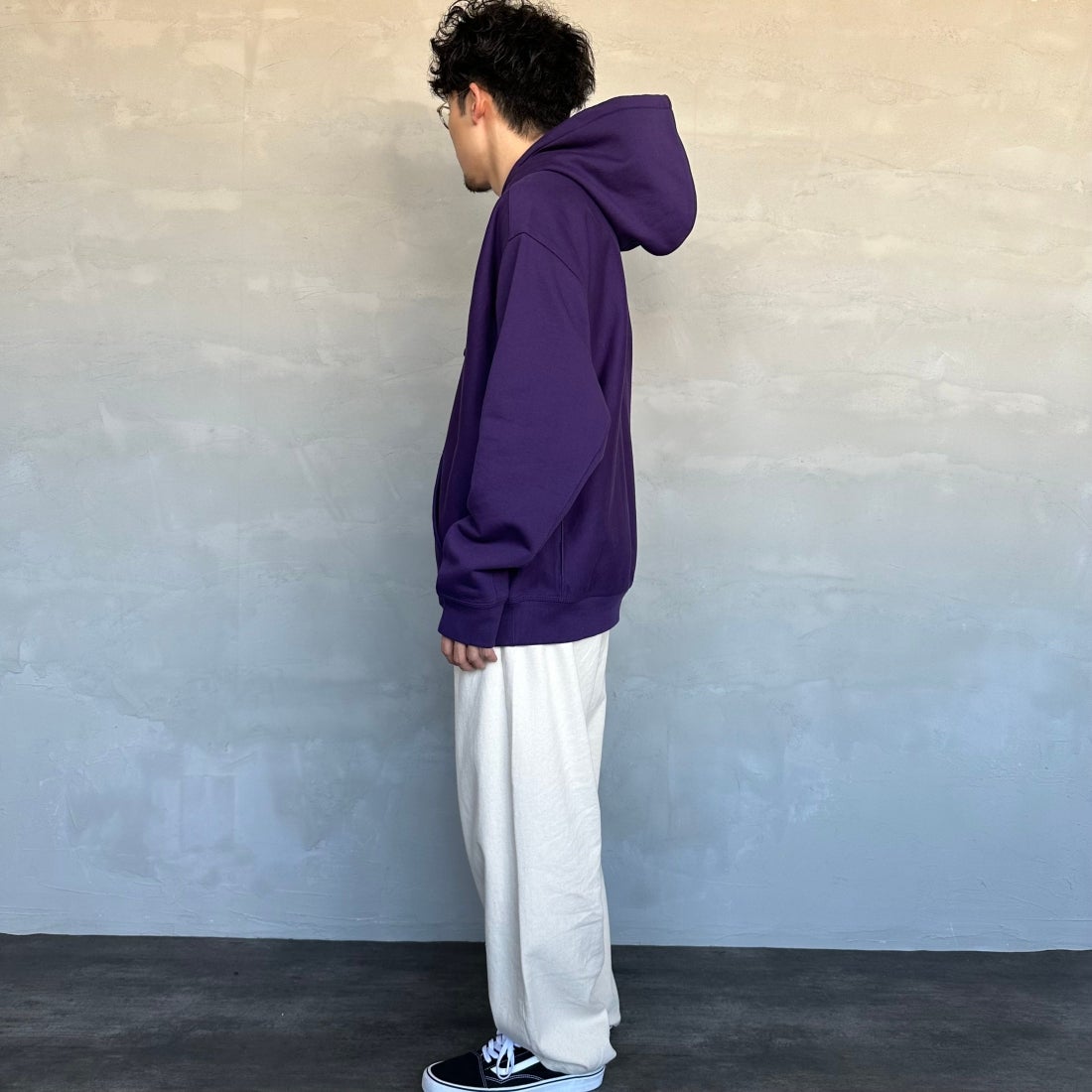 carhartt WIP [カーハートダブリューアイピー] フーデッドアメリカンスクリプトスウェットシャツ [I028279] CASSIS&&モデル身長：168cm 着用サイズ：L&&