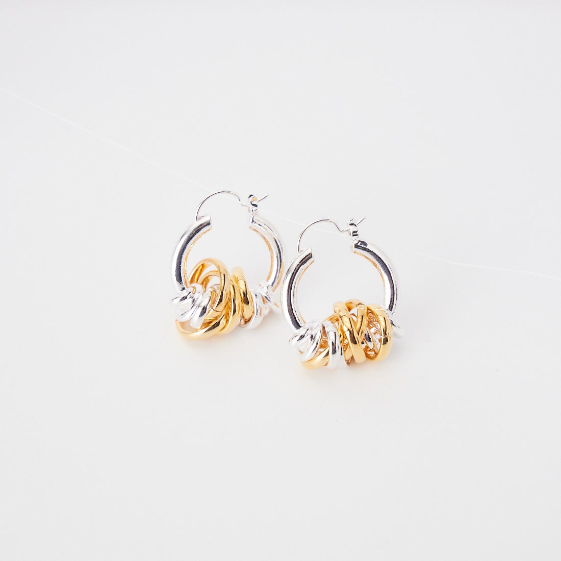 LAPUIS [ラピュイ] Coil Aroundピアス [214-220126] MULTI