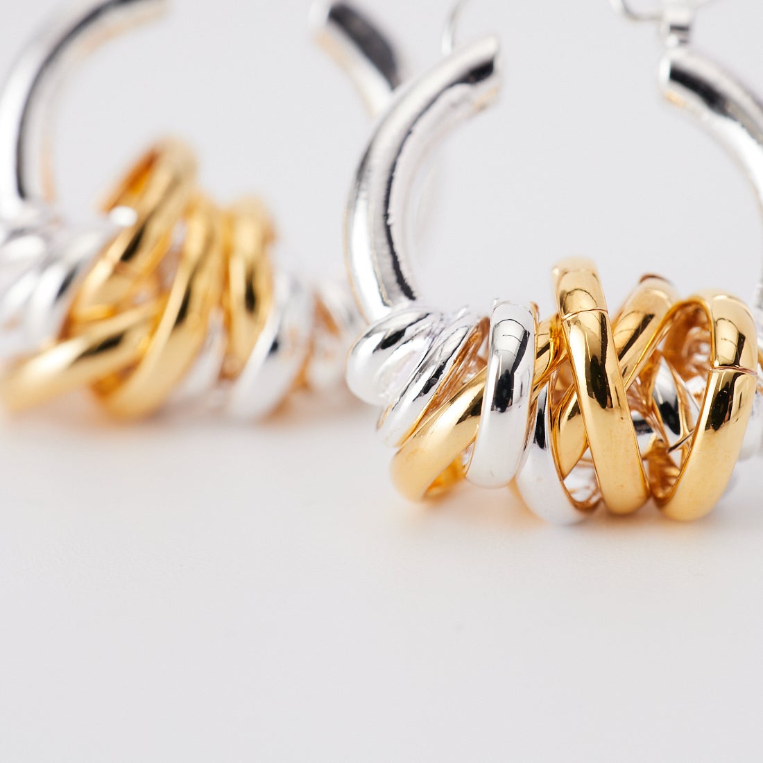 LAPUIS [ラピュイ] Coil Aroundピアス [214-220126] MULTI