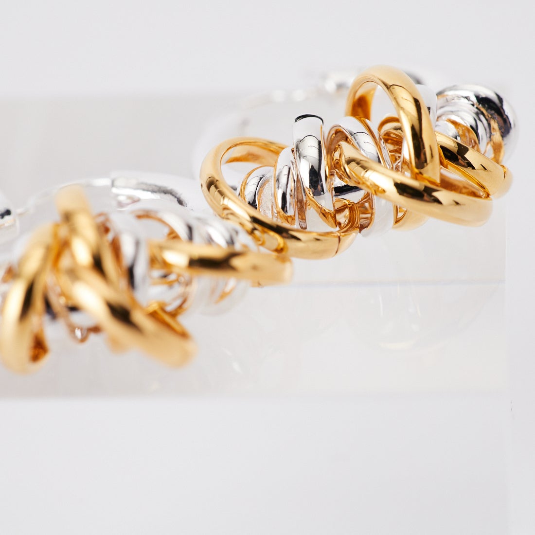 LAPUIS [ラピュイ] Coil Aroundピアス [214-220126] MULTI