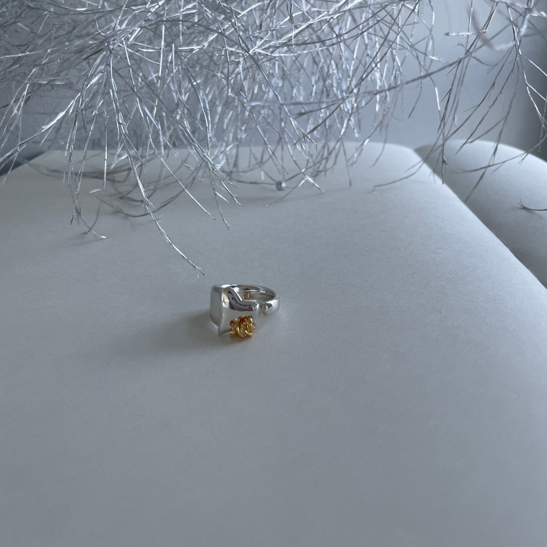 LAPUIS [ラピュイ] Coil Heartリング [233-220103] MULTI