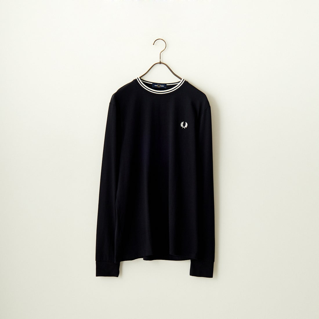 FRED PERRY [フレッドペリー] ティップライン ワンポイント刺繍Tシャツ [M9602] 102 BLACK