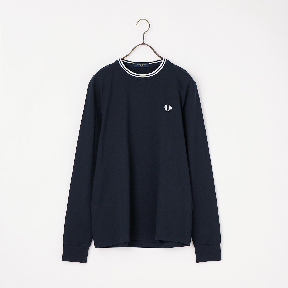 FRED PERRY [フレッドペリー] ティップライン ワンポイント刺繍Tシャツ [M9602] 795 NAVY