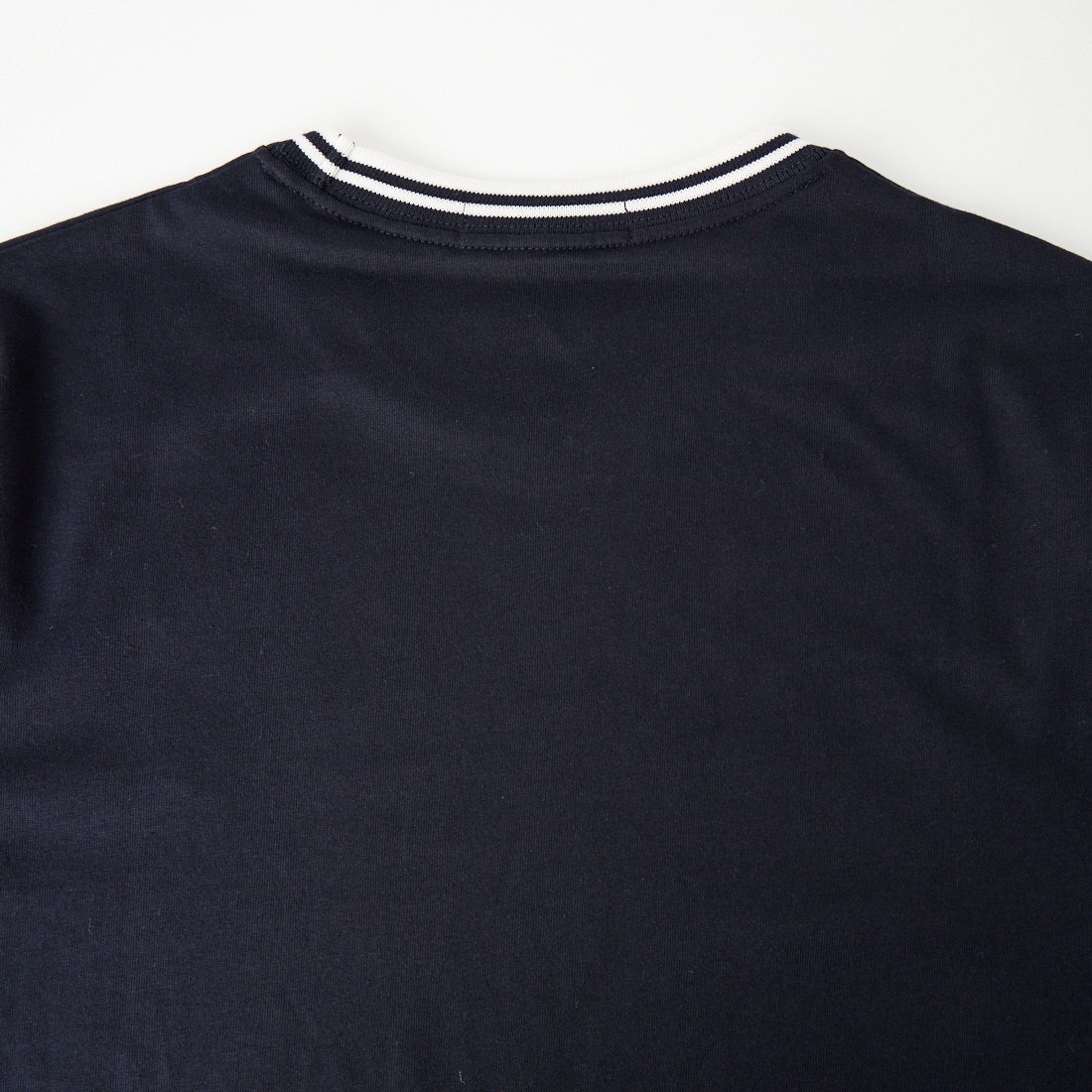 FRED PERRY [フレッドペリー] ティップライン ワンポイント刺繍Tシャツ [M9602] 795 NAVY