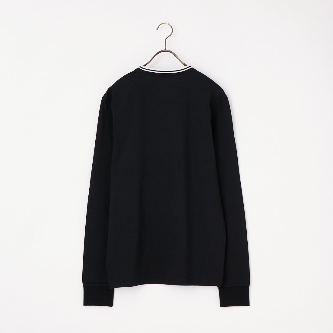 FRED PERRY [フレッドペリー] ティップライン ワンポイント刺繍Tシャツ [M9602] R88 BLACK