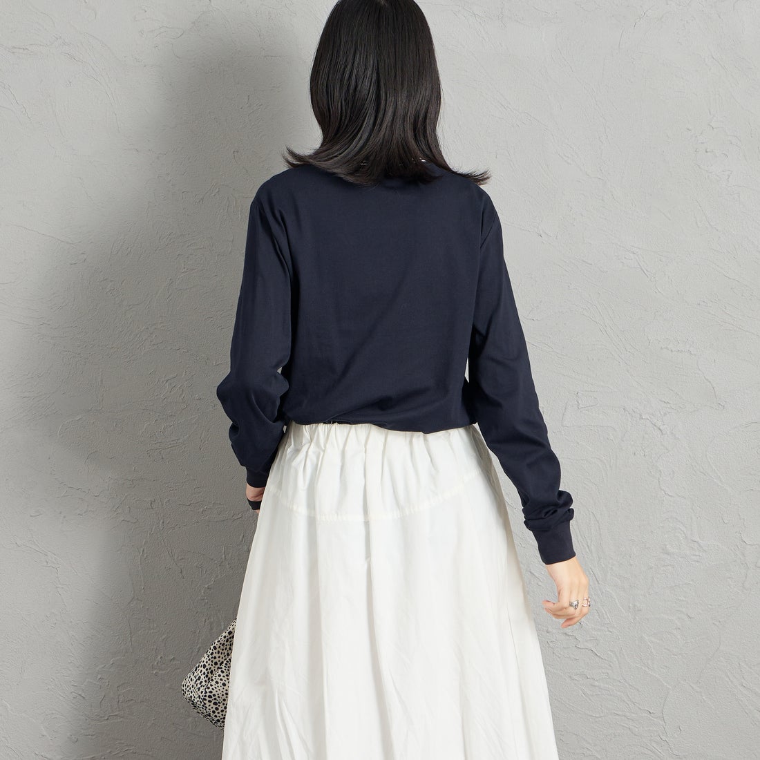 FRED PERRY [フレッドペリー] ティップライン ワンポイント刺繍Tシャツ [M9602] 795 NAVY &&モデル身長：162cm 着用サイズ：S&&