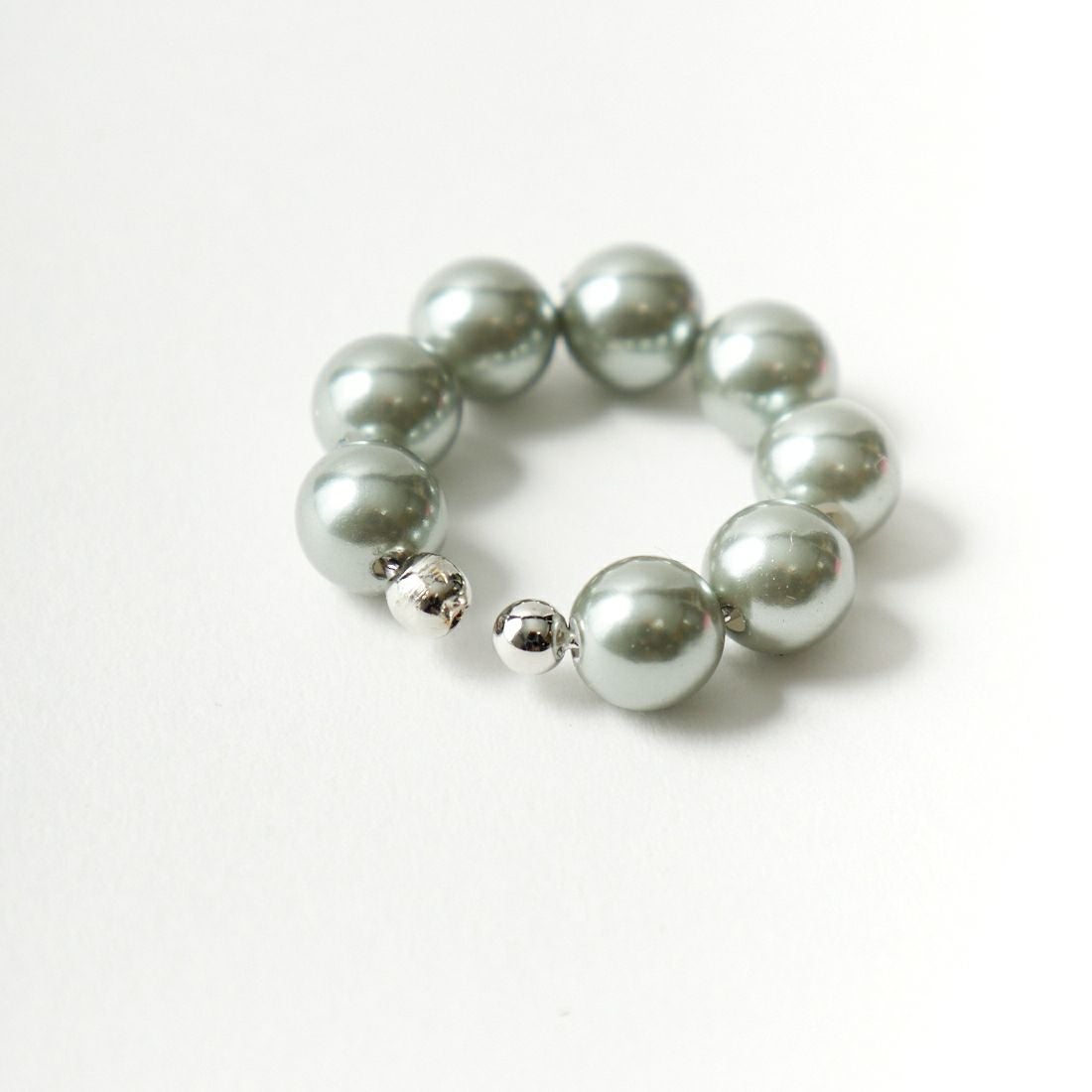 STELLA CIFFON [ステラシフォン] レジンパール イヤーカフ [AST1-24E11] 81 GRAY