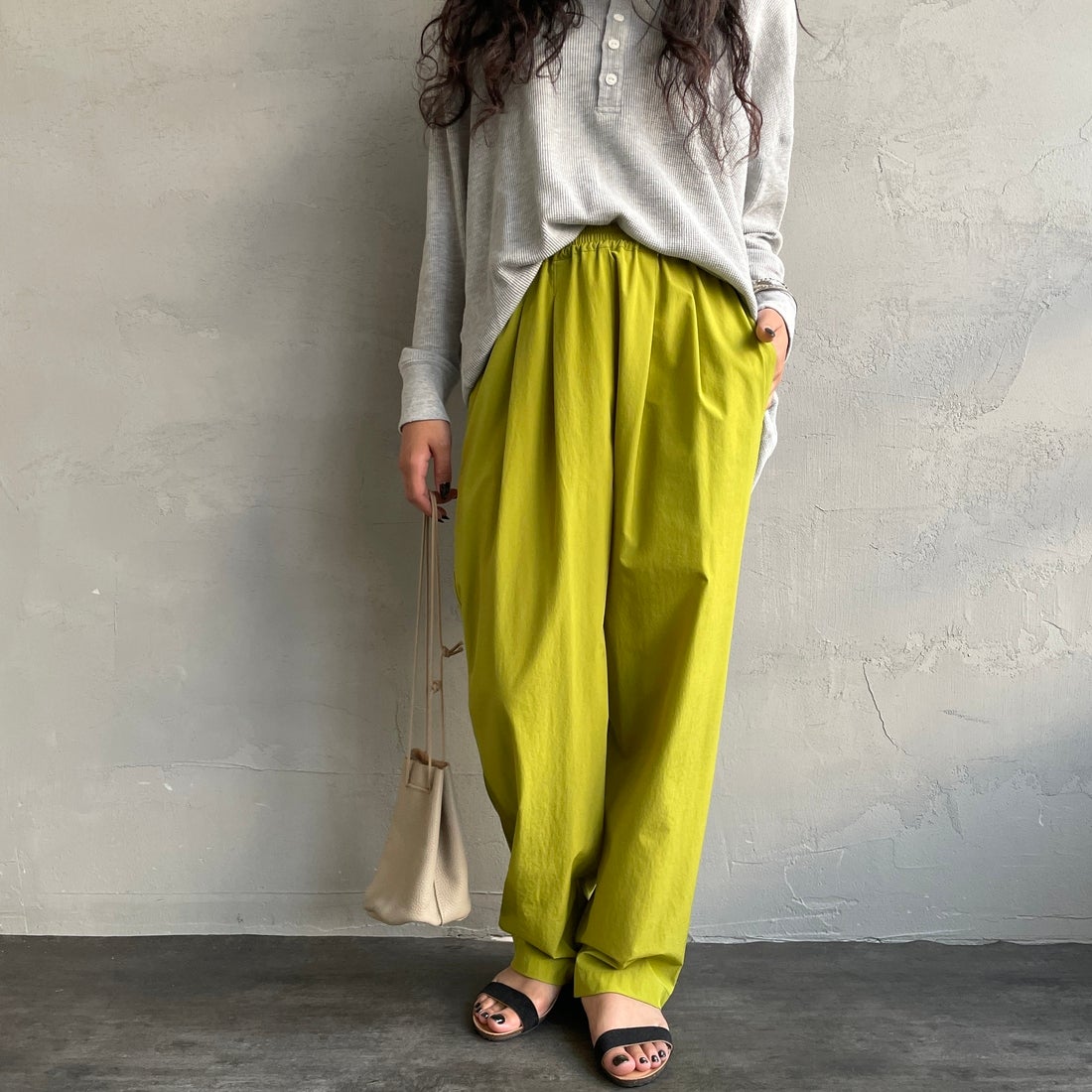 Jeans Factory Clothes [ジーンズファクトリークローズ] 7DAYSナイロンイージーパンツ [IN11-PT-5] ﾋﾟｽﾀﾁｵ &&モデル身長：162cm 着用サイズ：F&&