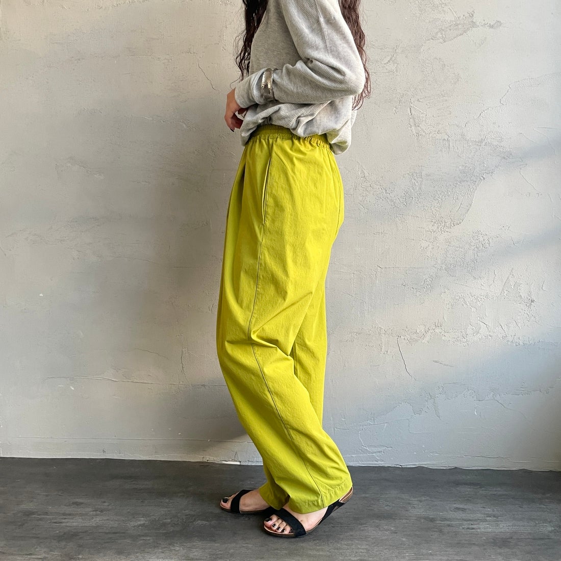 Jeans Factory Clothes [ジーンズファクトリークローズ] 7DAYSナイロンイージーパンツ [IN11-PT-5] ﾋﾟｽﾀﾁｵ &&モデル身長：162cm 着用サイズ：F&&